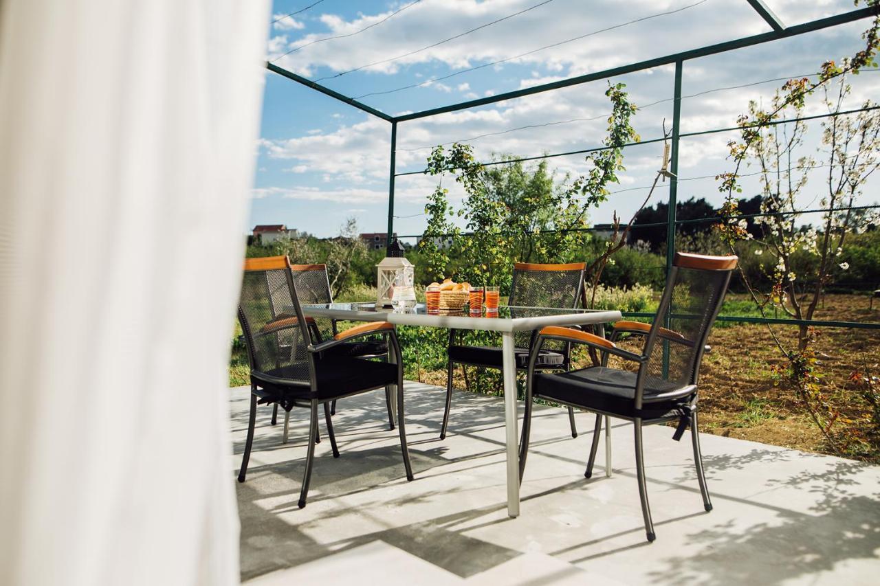 Apartments Essentia Подстрана Экстерьер фото